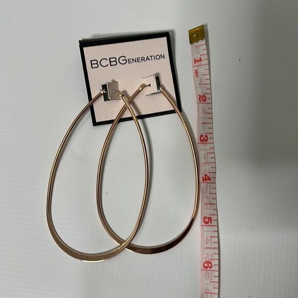 BCBGeneration NWT BIG BANGLE EARRINGS‎ - Picture 2 of 5